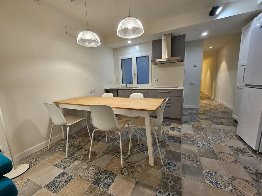 1A100 Moderno Y Acogedor Apartment Gijon Luaran gambar